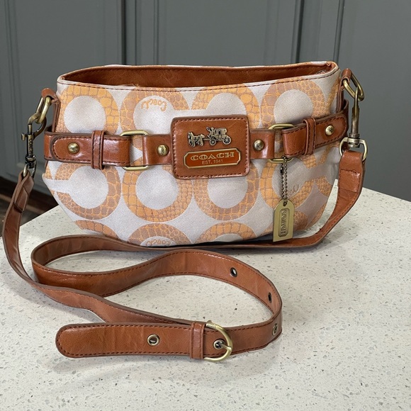 Coach Crossbody - Picture 1 of 7